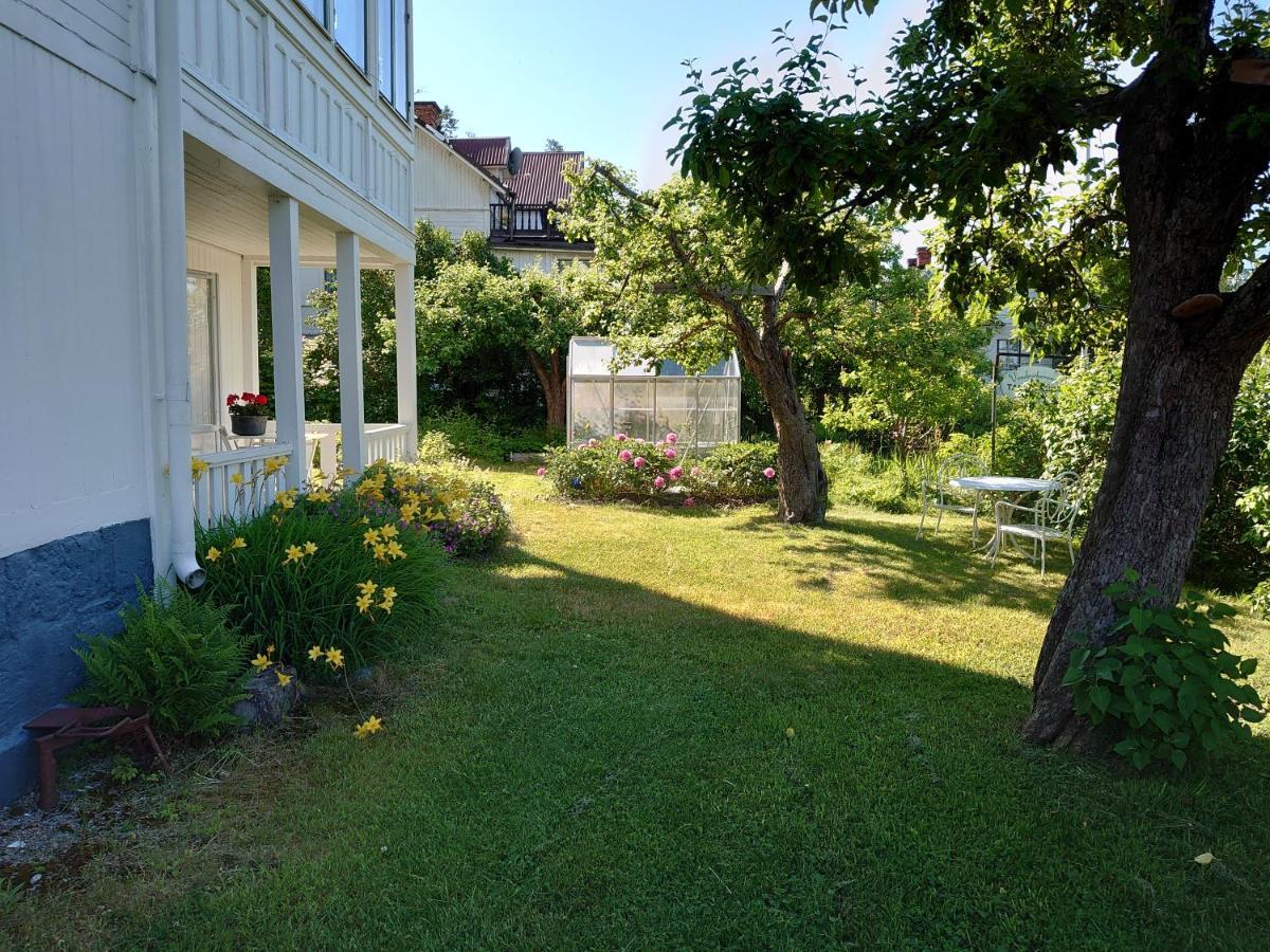 Vandrarhemmet Tallbacka/Aengelsberg Hostel Angelsberg Esterno foto
